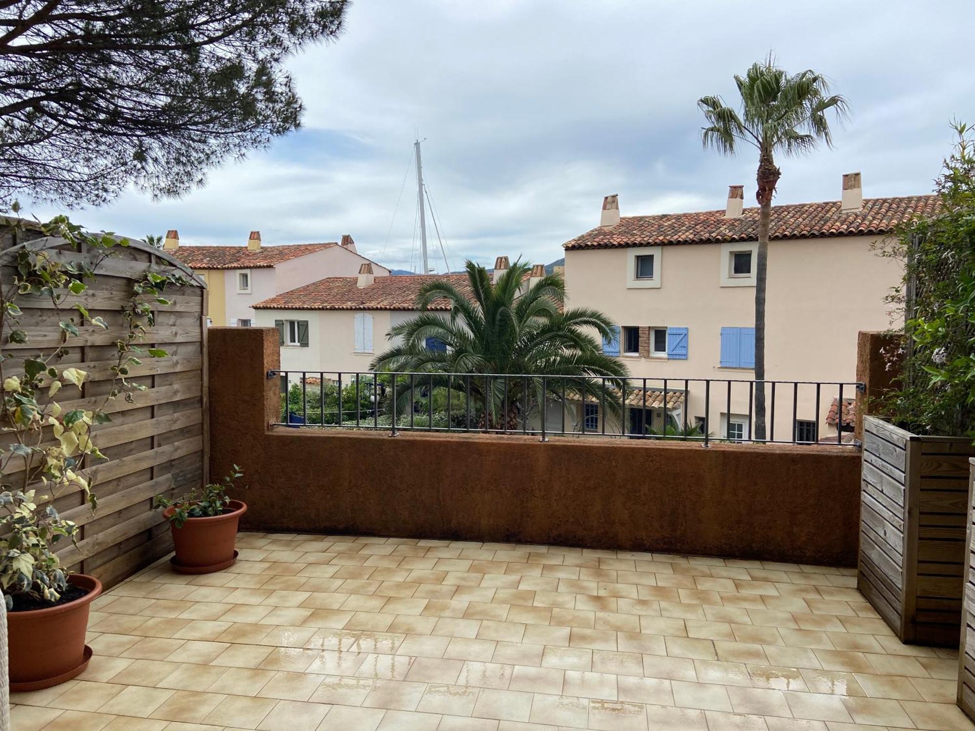 Petit Port Apartman Cogolin Kültér fotó